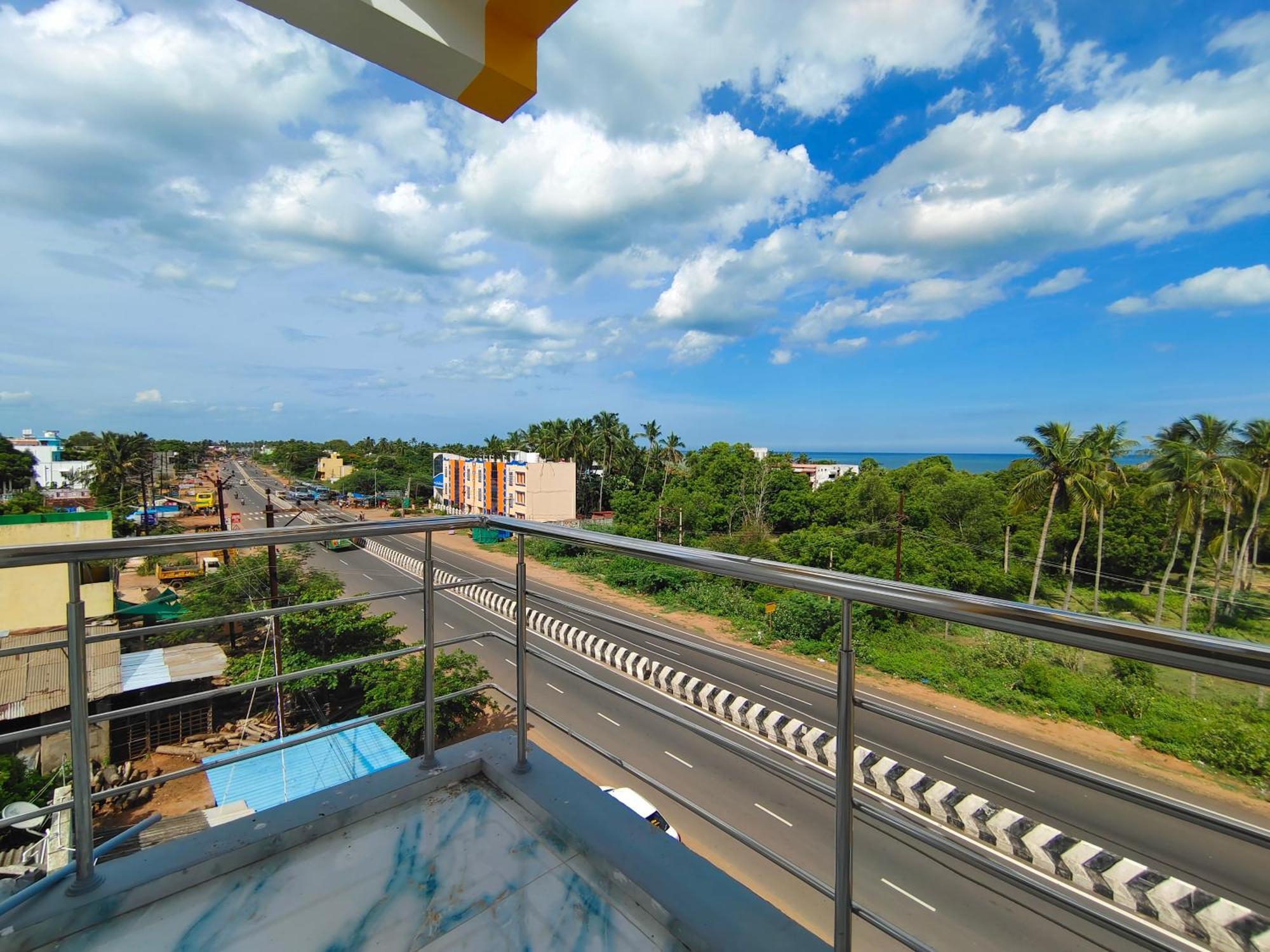 De Lumaa Beachside Stay Пондичерри Экстерьер фото