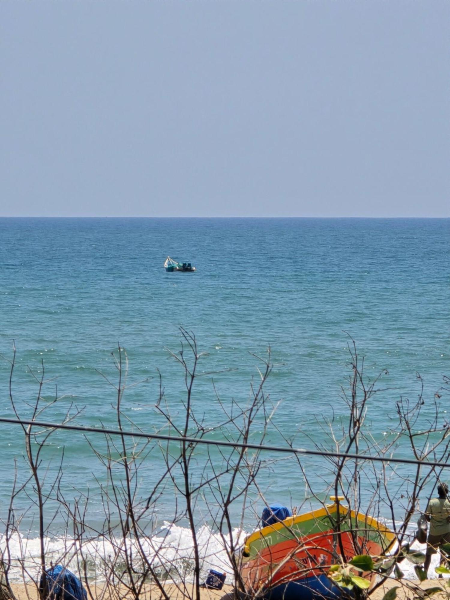 De Lumaa Beachside Stay Пондичерри Экстерьер фото